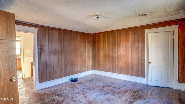 $85,000 | 617 Fairview Street, Bristol, VA 24201