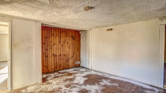 $85,000 | 617 Fairview Street, Bristol, VA 24201