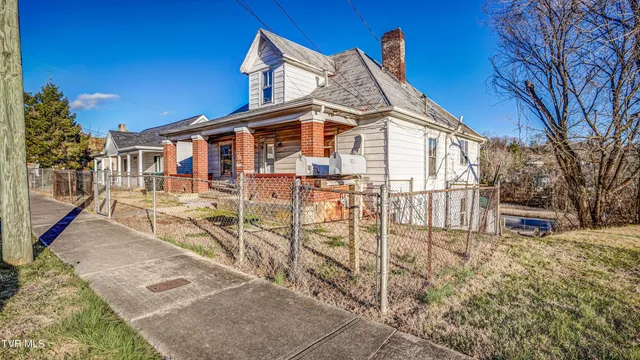 $85,000 | 617 Fairview Street, Bristol, VA 24201