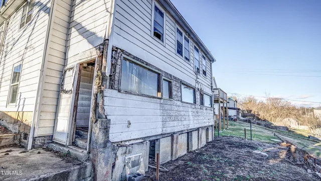 $85,000 | 617 Fairview Street, Bristol, VA 24201