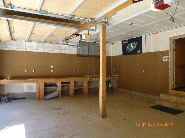 581 Beach Road Whitethorn, CA 95589 - Photo 3 of 23