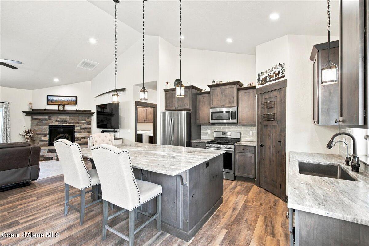 22262 North Massif Road Rathdrum, ID 83858 - Photo 19 of 61 Kitchen