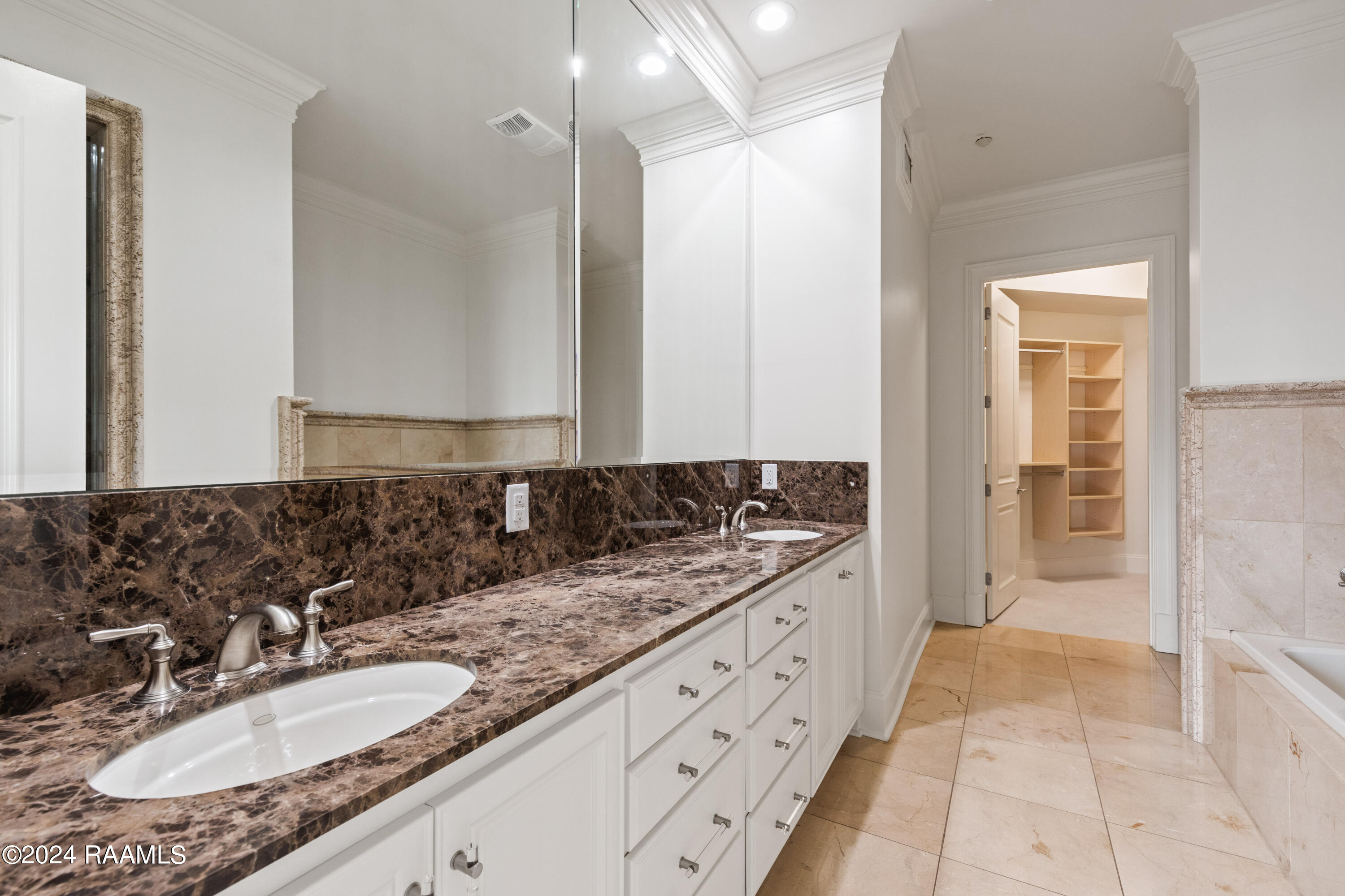 605 Silverstone Road, Unit 206B Lafayette, LA 70508 - Photo 23 of 32 605Silverstone605BUPD-44