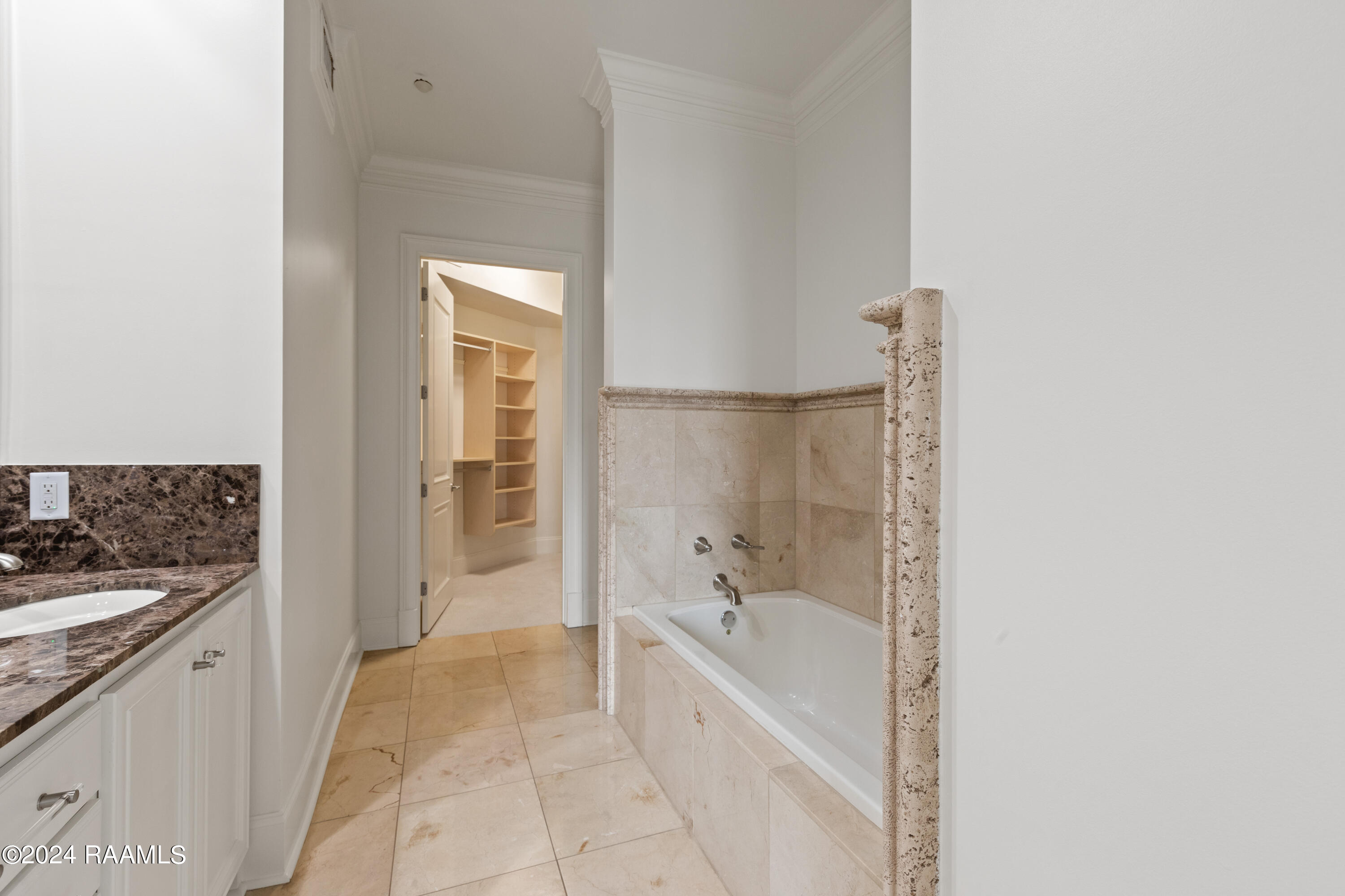 605 Silverstone Road, Unit 206B Lafayette, LA 70508 - Photo 24 of 32 605Silverstone605BUPD-46