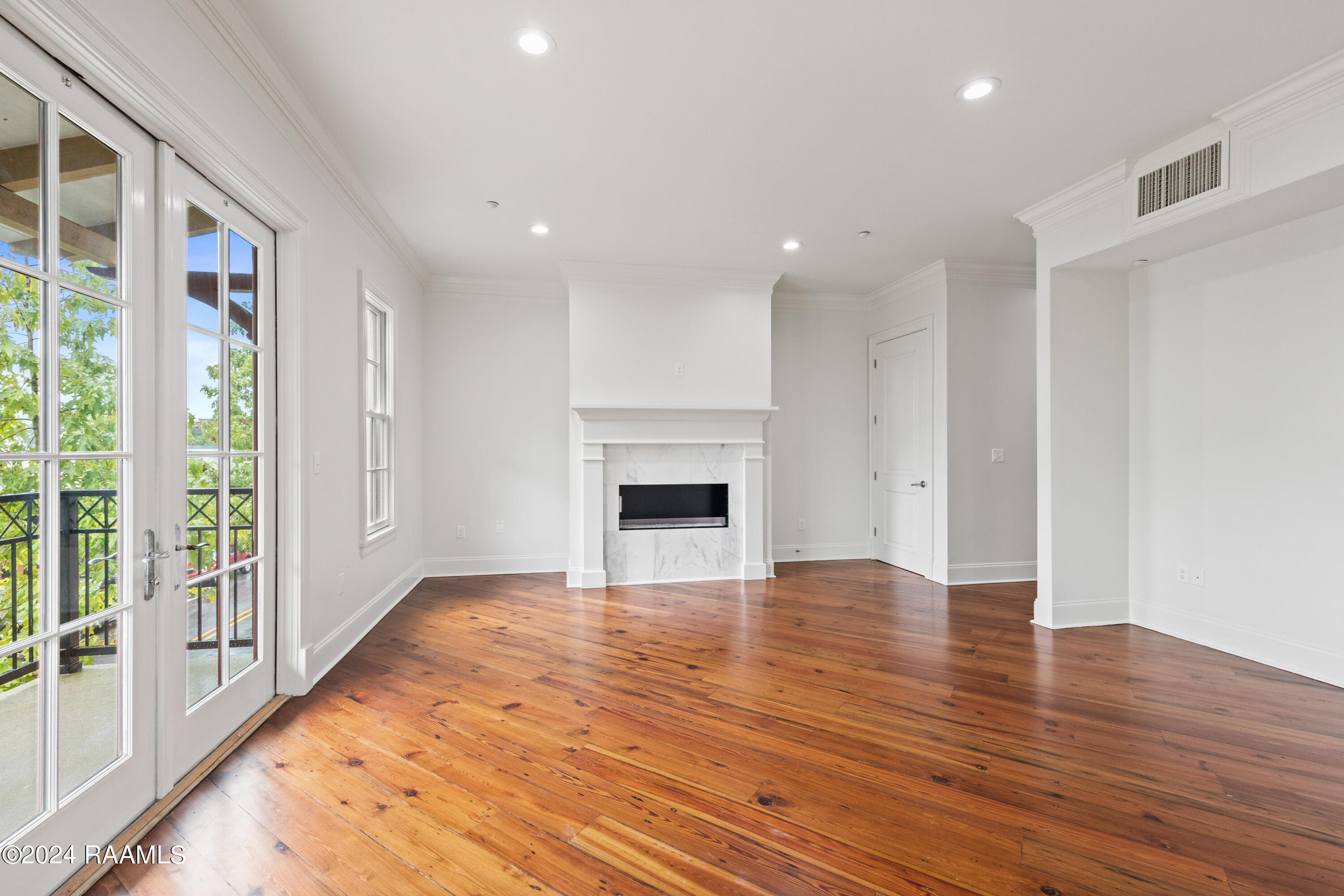 605 Silverstone Road, Unit 206B Lafayette, LA 70508 - Photo 5 of 32 605Silverstone605BUPD-11