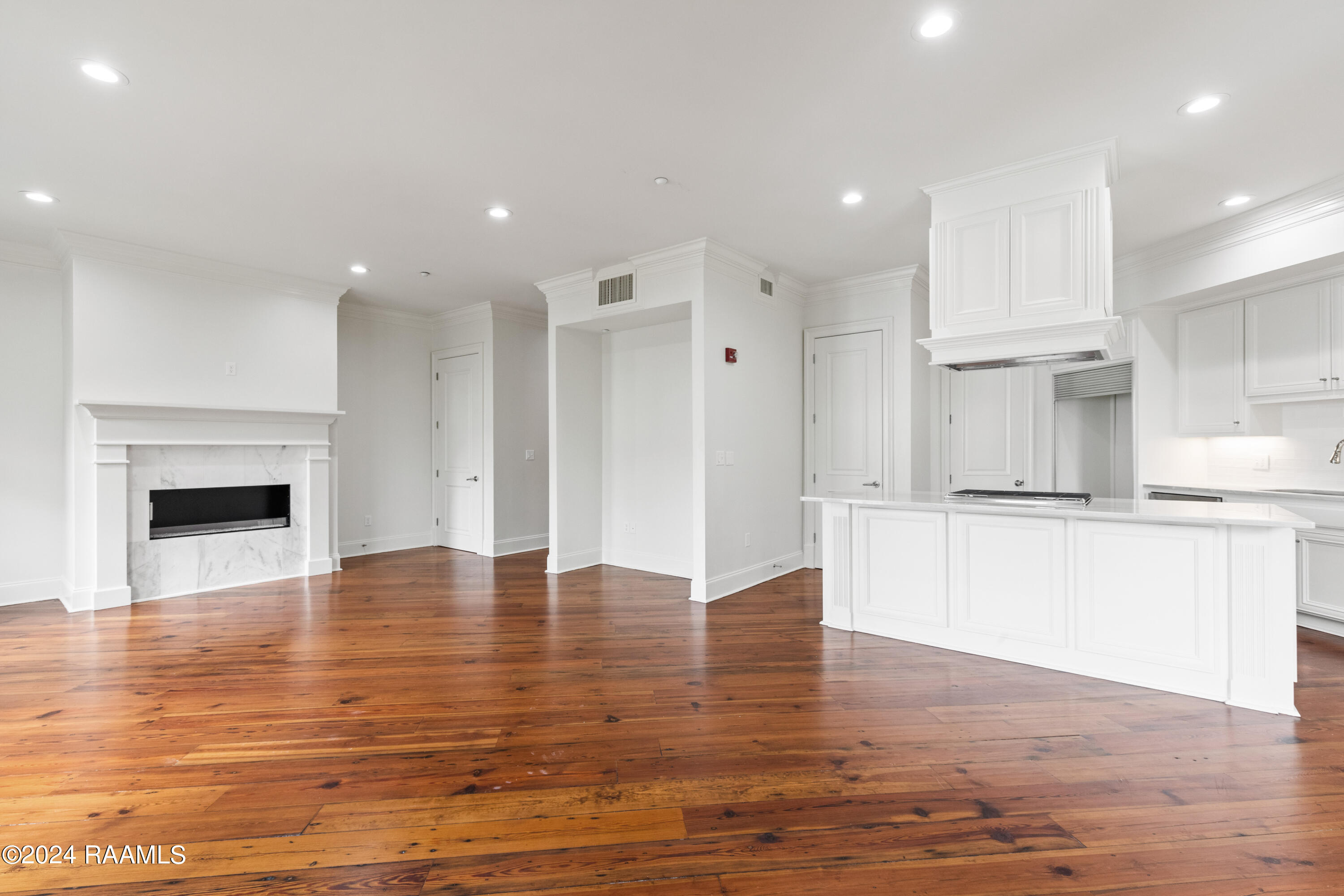 605 Silverstone Road, Unit 206B Lafayette, LA 70508 - Photo 6 of 32 605Silverstone605BUPD-13