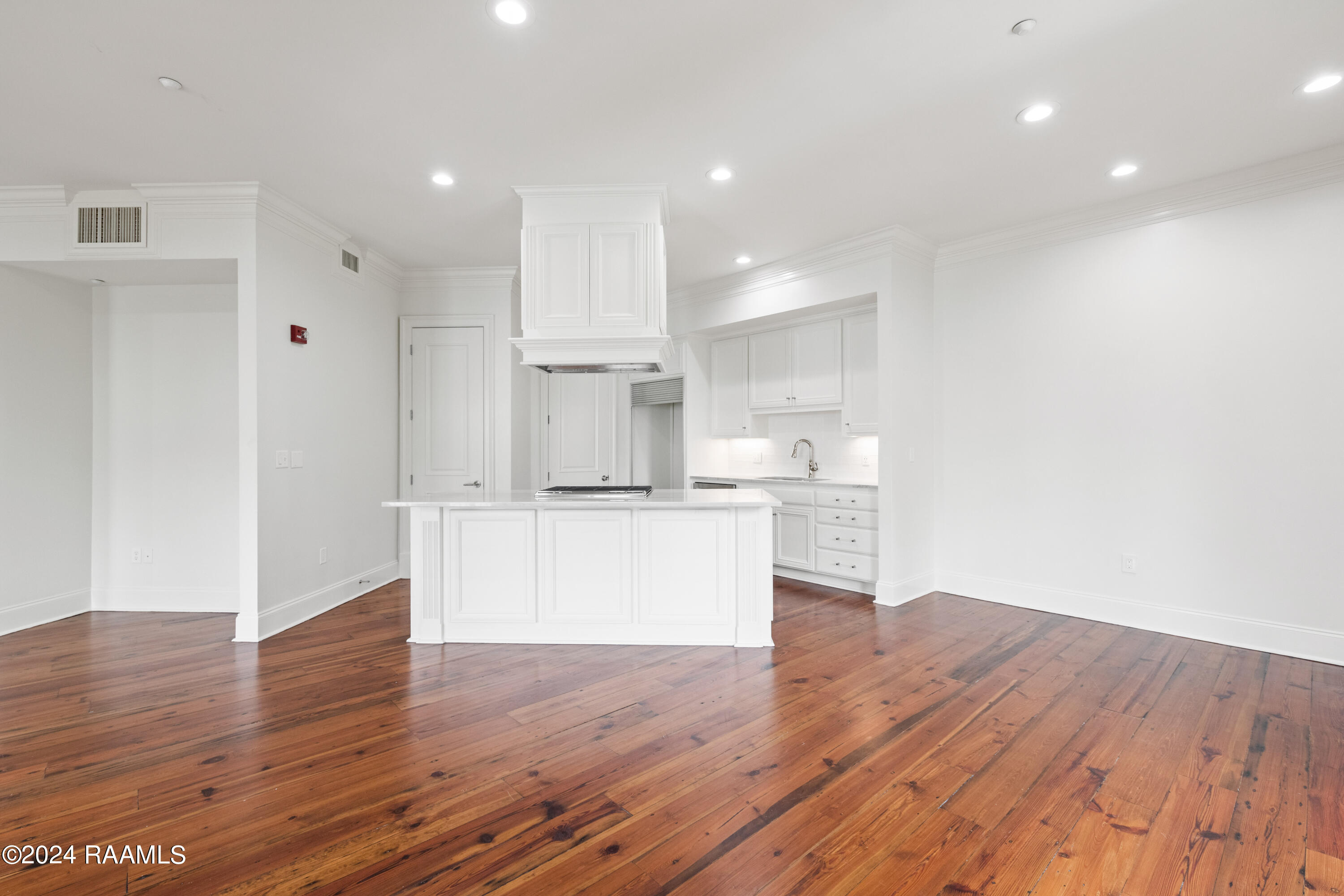 605 Silverstone Road, Unit 206B Lafayette, LA 70508 - Photo 7 of 32 605Silverstone605BUPD-15