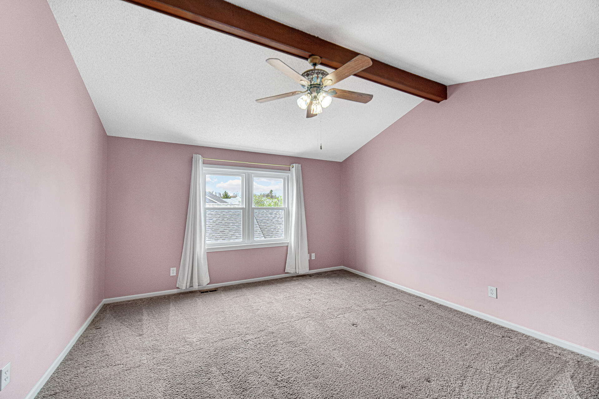 771 Kenmare Parkway Crown Point, IN 46307 - Photo 15 of 19 an empty room with windows and ceiling fan