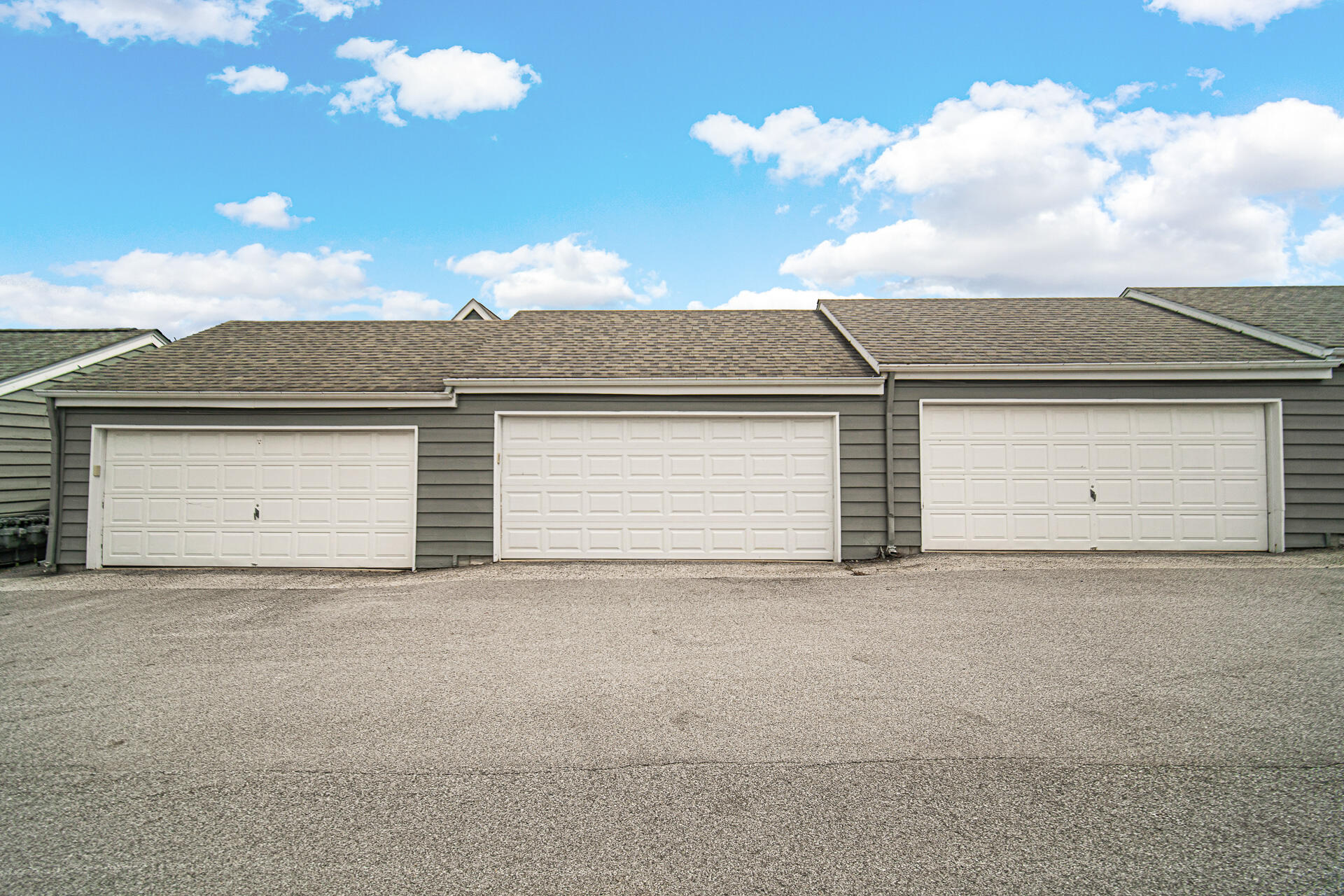 771 Kenmare Parkway Crown Point, IN 46307 - Photo 4 of 19 a view of a house with a garage