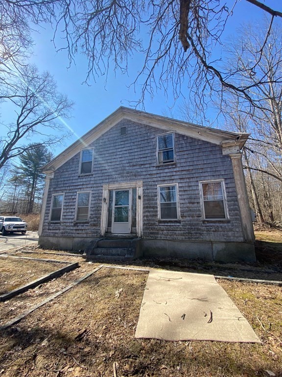 4 Potter Village Road Charlton, MA 01507 - Photo 1 of 22