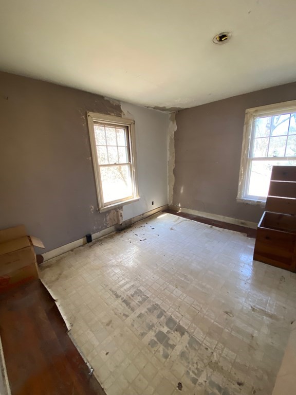 4 Potter Village Road Charlton, MA 01507 - Photo 16 of 22