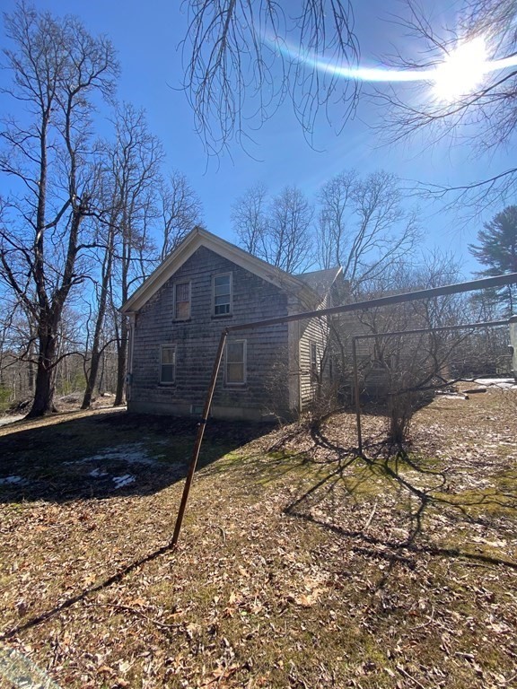 4 Potter Village Road Charlton, MA 01507 - Photo 10 of 22