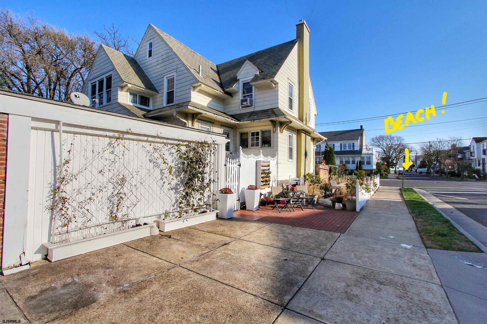 7207 Ventnor Avenue, Unit WINTER RENTAL Ventnor City, NJ 08406 - Photo 25 of 25 a view of a building with sitting area