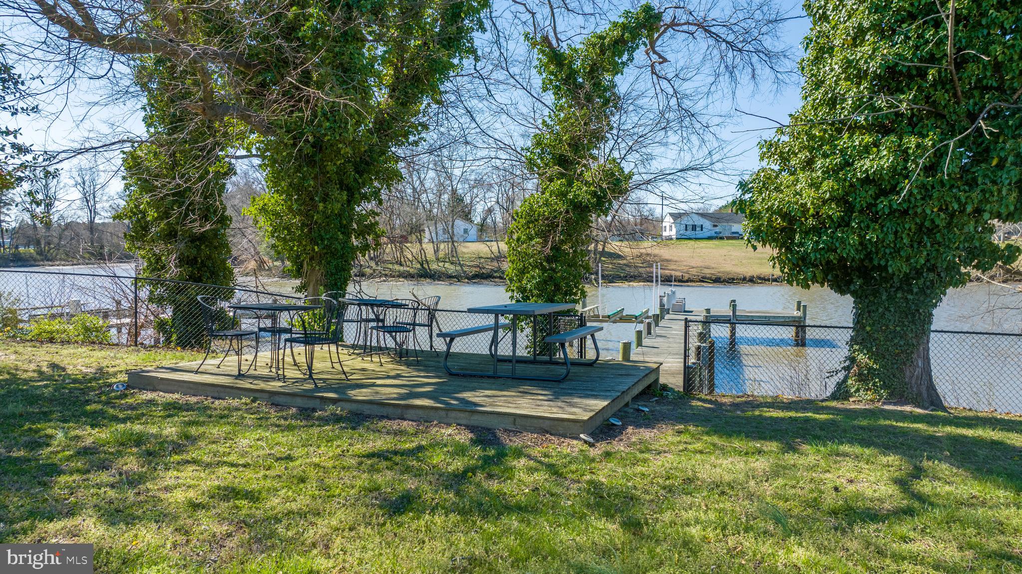 5520 Bonnie Brook Road Cambridge, MD 21613 - Photo 36 of 46 Deck on waters Edge