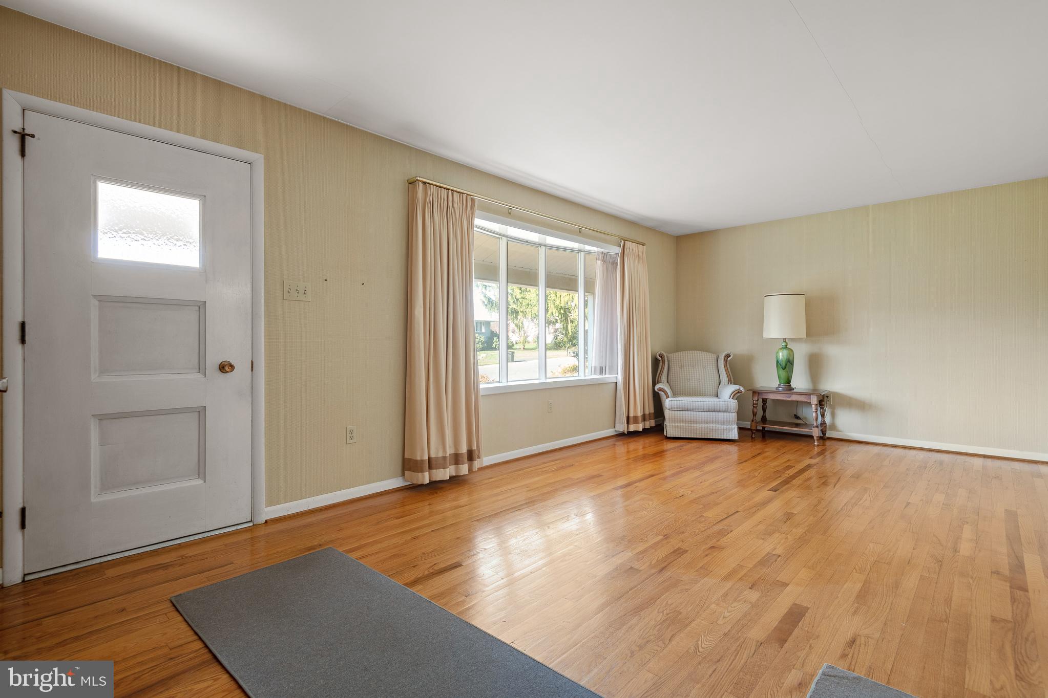 1035 Devonshire Road Lancaster, PA 17601 - Photo 3 of 38 Gallery Image 3