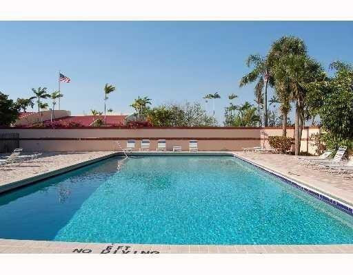 6552 Arleigh Court, Unit 204 Boca Raton, FL 33433 - Photo 5 of 5 Photo 6