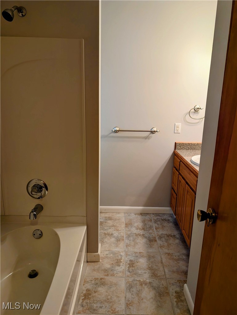 632 Center Road New Franklin, OH 44319 - Photo 17 of 26 Upstairs Bathroom