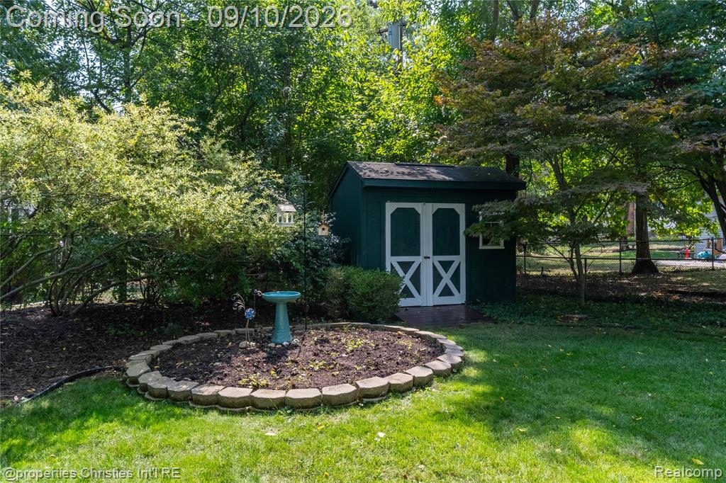 416 Welch Road Northville, MI 48167 - Photo 41 of 49 Gallery Image 41