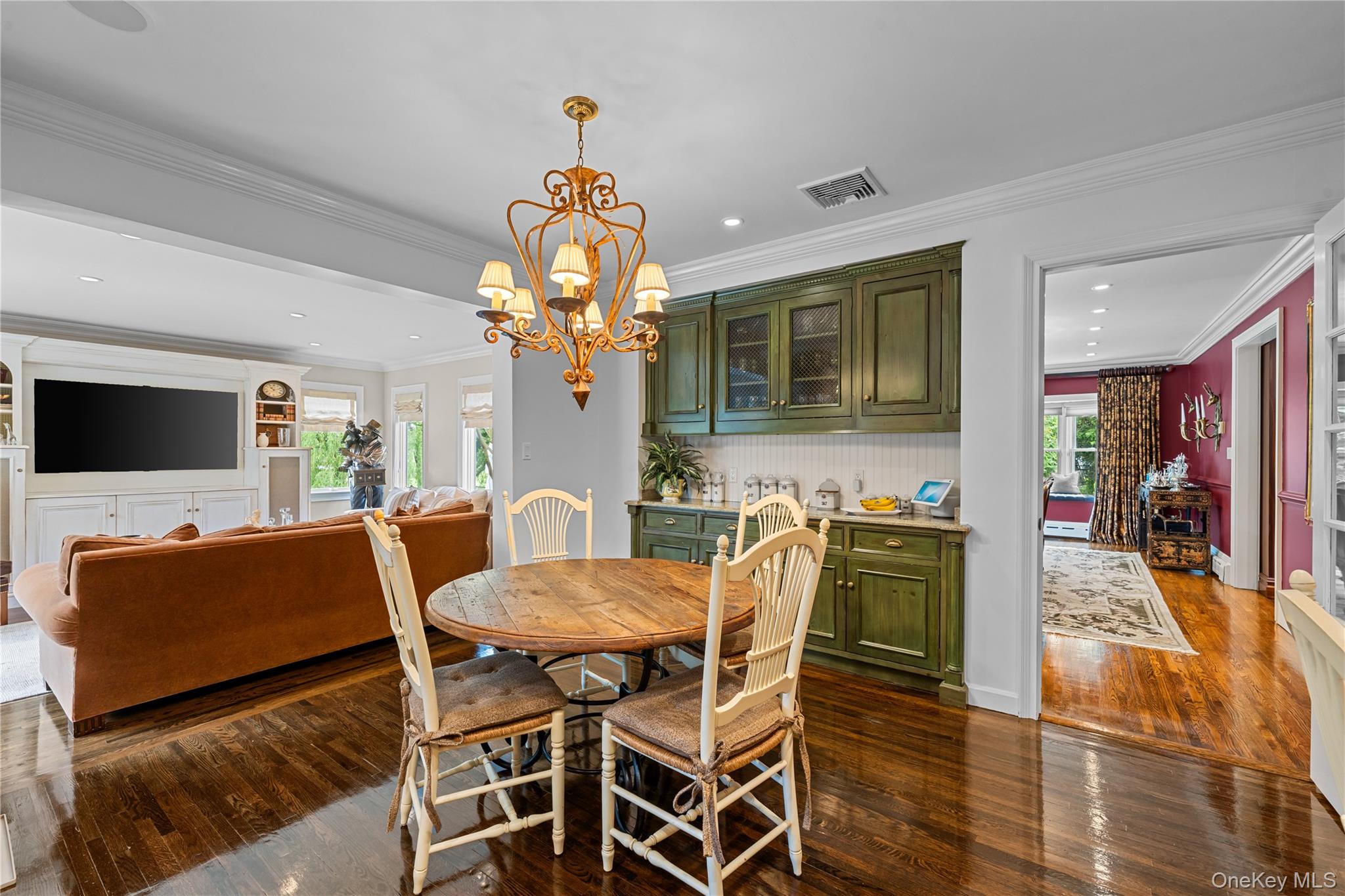 11 Hickory Road Woodmere, NY 11598 - Photo 15 of 50 DINING AREA IN KITCHEN
