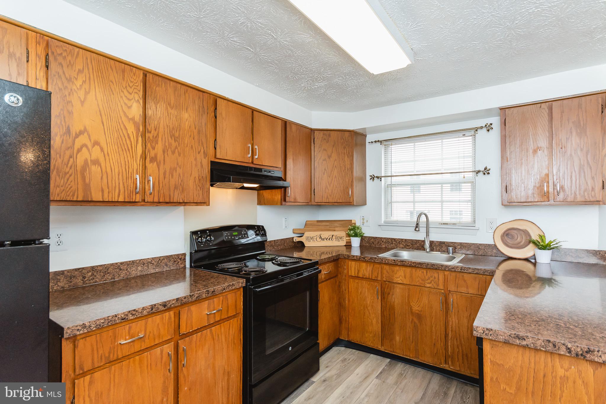 4010 Rustico Road Baltimore, MD 21220 - Photo 9 of 30 Plenty of Counter and Cabinet Space
