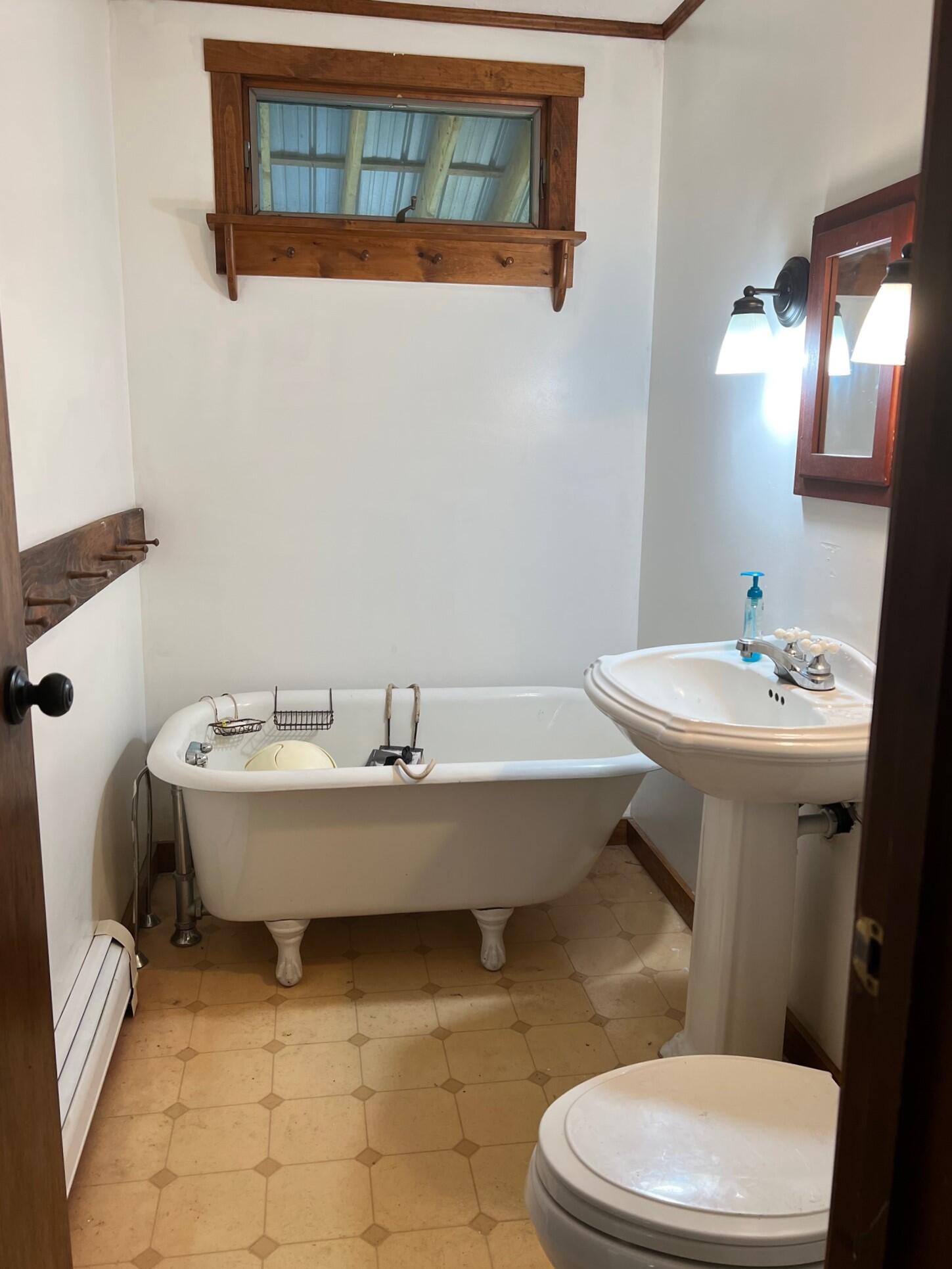 30 County Road Cape Neddick, ME 03902 - Photo 20 of 39 Downstairs bathroom