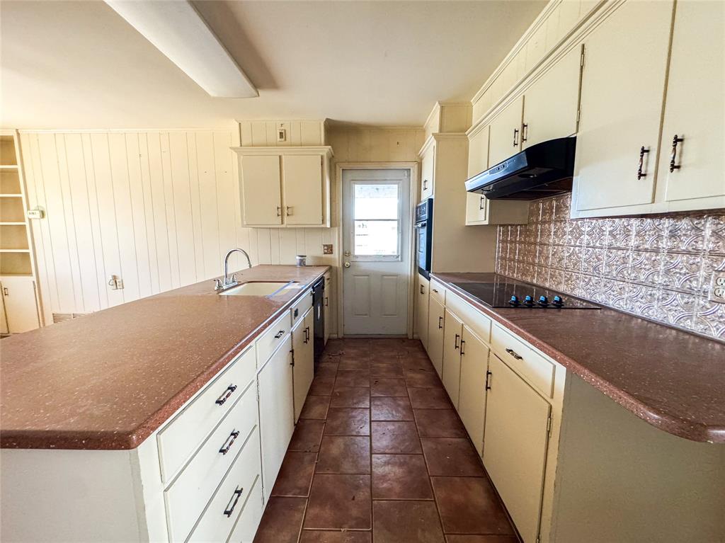 1005 North 7th Street Haskell, TX 79521 - Photo 8 of 31