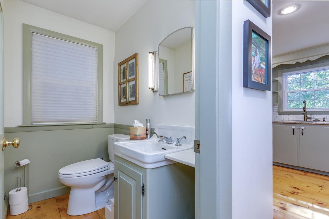234 West Haven Road Manchester, NH 03104 - Photo 14 of 36 Gallery Image 14