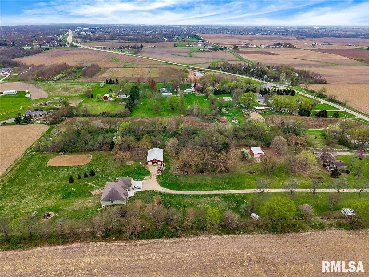 13422 Highway 40 Dunlap, IL 61525 - Photo 11 of 33