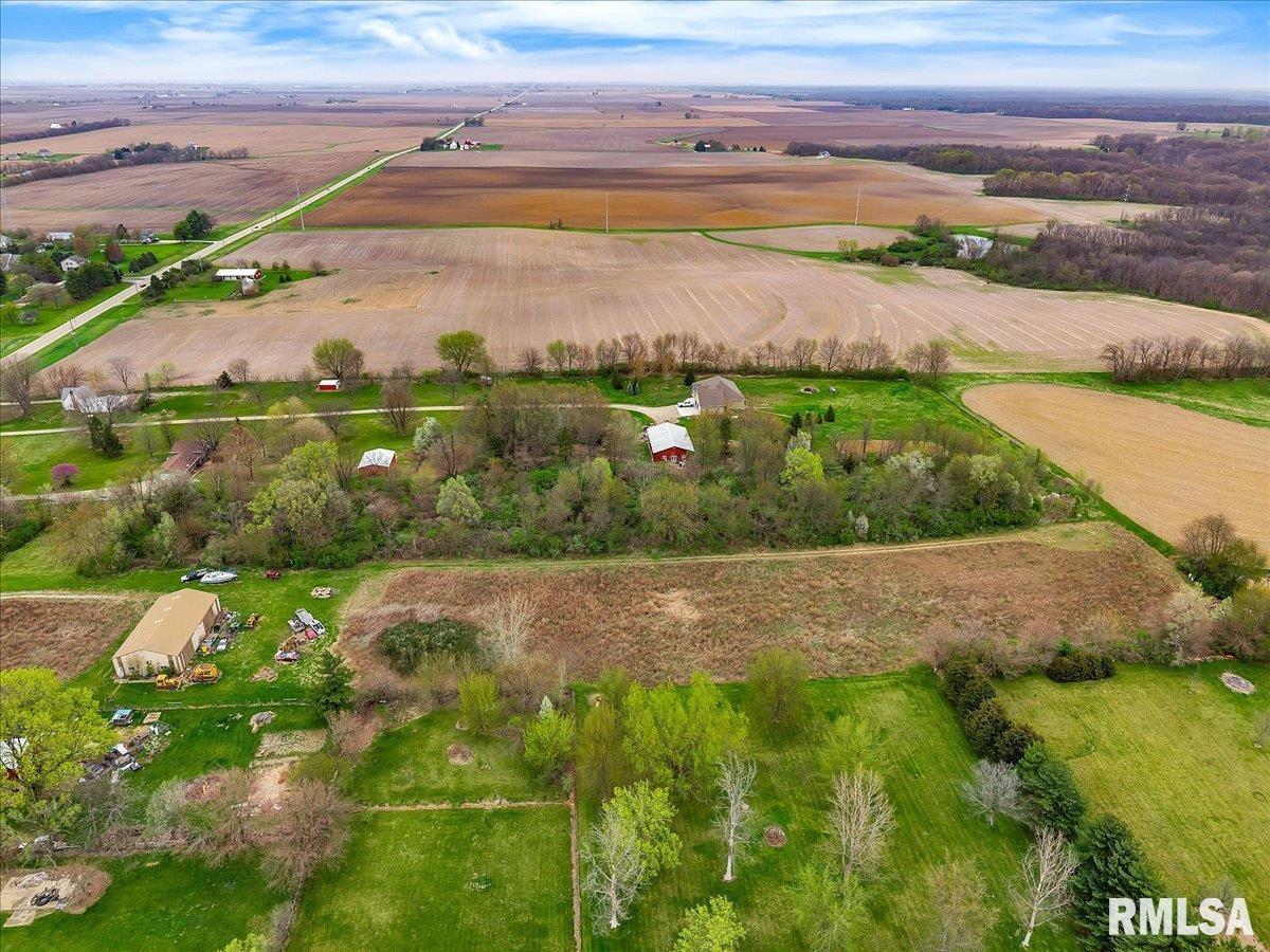 13422 Highway 40 Dunlap, IL 61525 - Photo 6 of 33