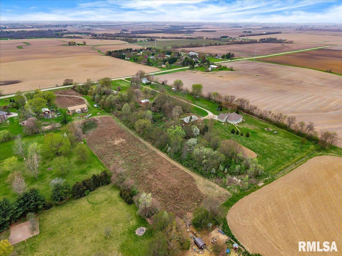 13422 Highway 40 Dunlap, IL 61525 - Photo 7 of 33