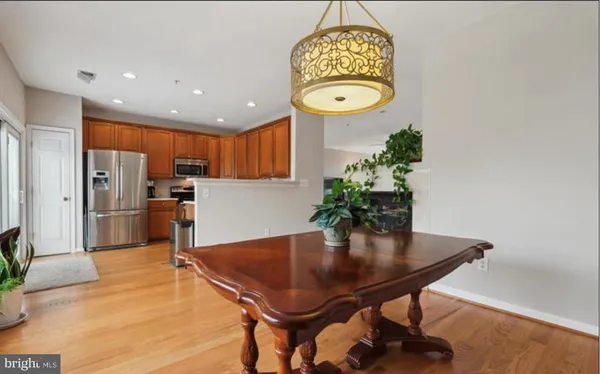 $639,900 | 327 Cross Green Street, Unit 327B, Gaithersburg, MD 20878