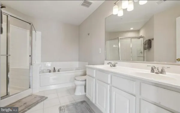 $639,900 | 327 Cross Green Street, Unit 327B, Gaithersburg, MD 20878