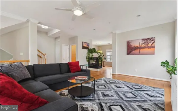 $639,900 | 327 Cross Green Street, Unit 327B, Gaithersburg, MD 20878