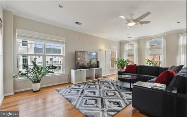 $639,900 | 327 Cross Green Street, Unit 327B, Gaithersburg, MD 20878