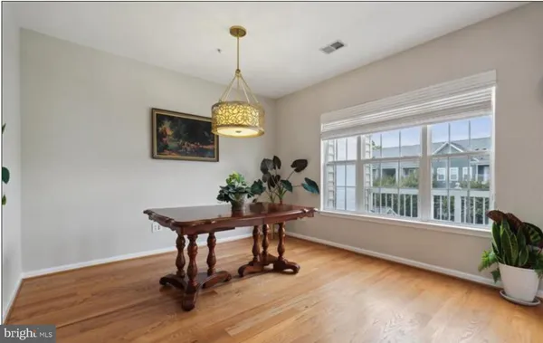 $639,900 | 327 Cross Green Street, Unit 327B, Gaithersburg, MD 20878