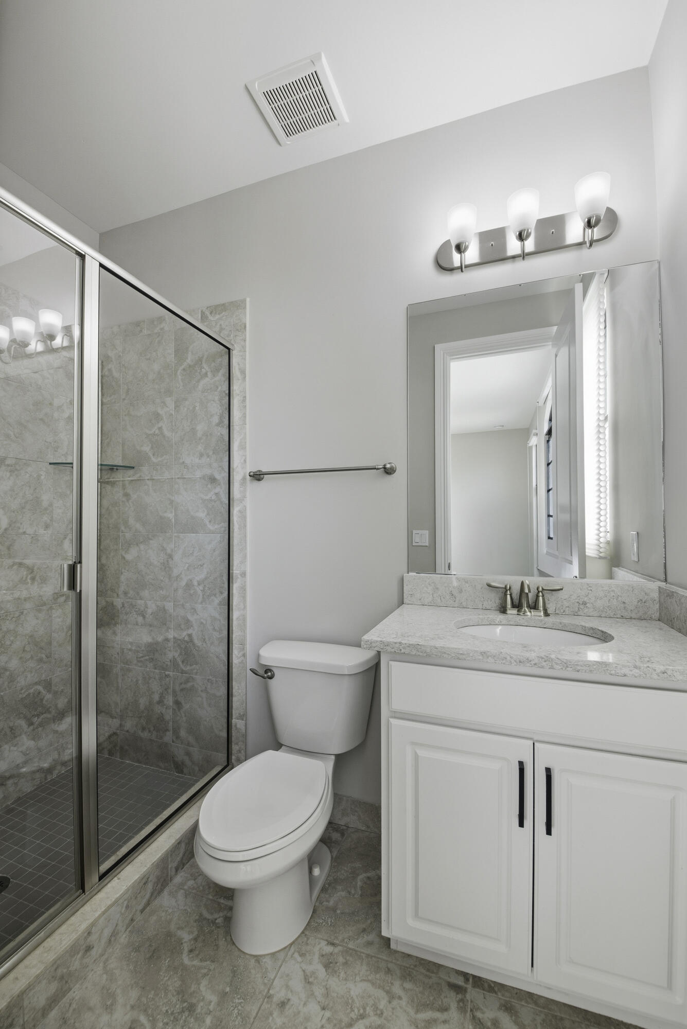 8644 Grand Prix Lane Boynton Beach, FL 33472 - Photo 19 of 59 Bathroom