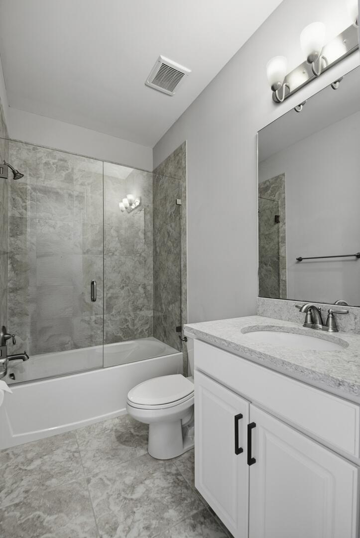 8644 Grand Prix Lane Boynton Beach, FL 33472 - Photo 23 of 59 Bathroom