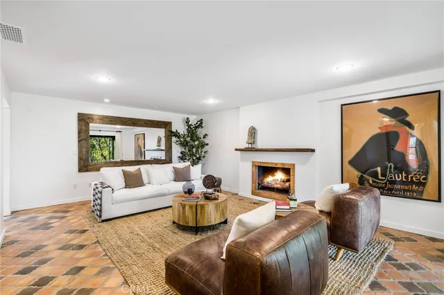 an empty room with window