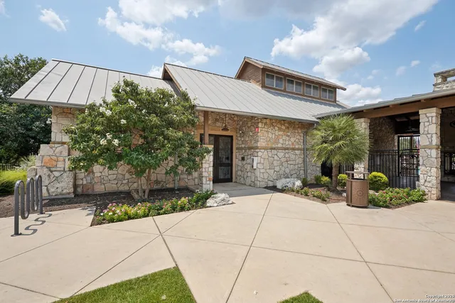 $595,000 | 3610 Pinnacle Drive, San Antonio, TX 78261