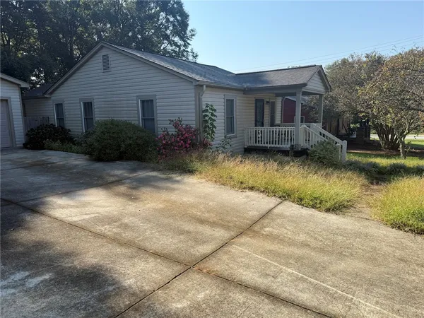 $189,900 | 107 South Laurel Street, Walhalla, SC 29691