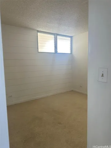 $2,400 | 5210 Likini Street, Unit 406, Honolulu, HI 96818