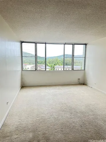 $2,400 | 5210 Likini Street, Unit 406, Honolulu, HI 96818