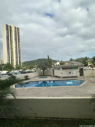 $2,400 | 5210 Likini Street, Unit 406, Honolulu, HI 96818