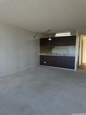 $2,400 | 5210 Likini Street, Unit 406, Honolulu, HI 96818
