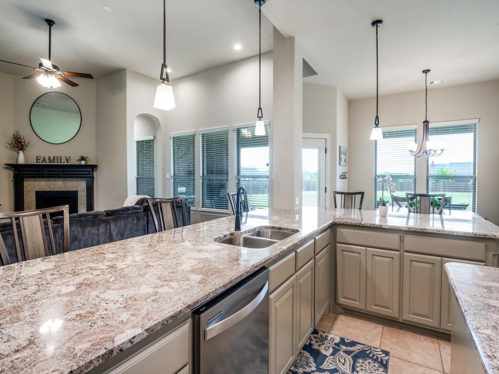 5640 Sunset Ridge Midlothian, TX 76065 - Photo 11 of 40