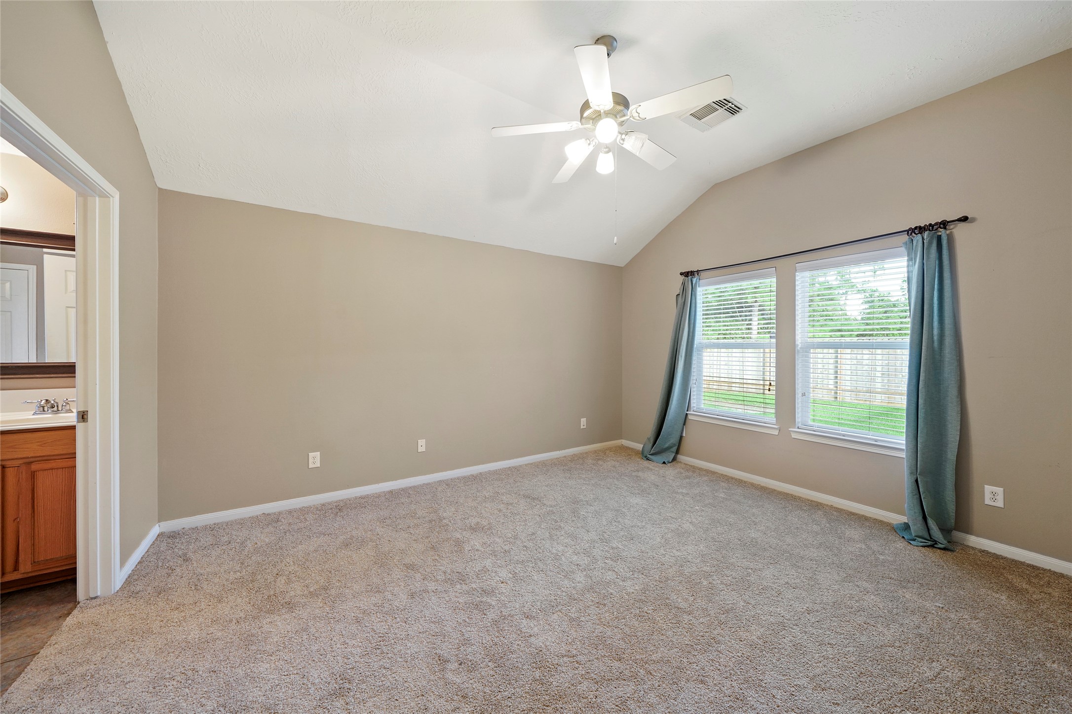 6903 Summer Bridge Lane Spring, TX 77379 - Photo 20 of 35 Primary bedroom