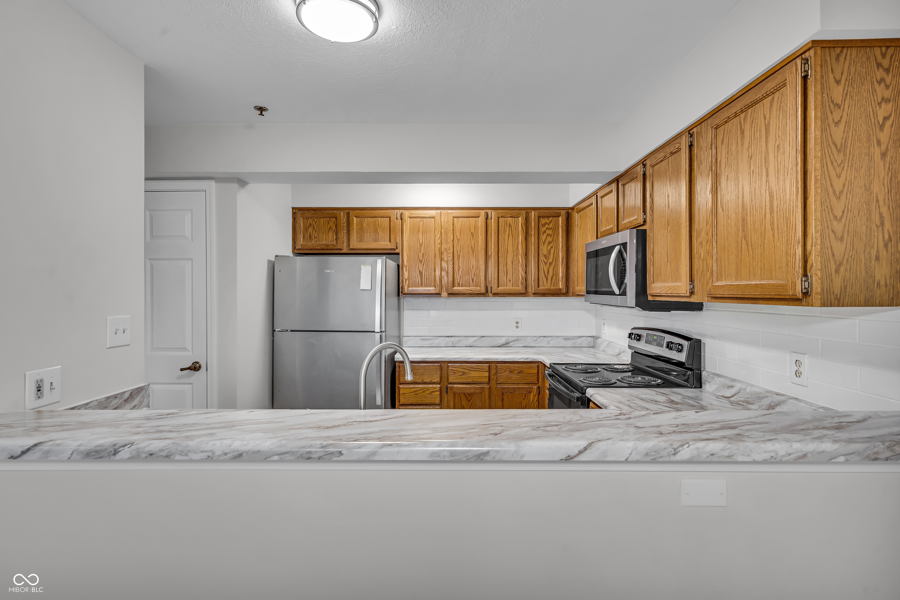 8176 Shorewalk Drive, Unit C Indianapolis, IN 46236 - Photo 11 of 29