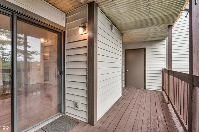 $165,000 | 8176 Shorewalk Drive, Unit C, Indianapolis, IN 46236