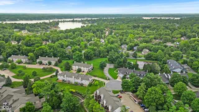 $165,000 | 8176 Shorewalk Drive, Unit C, Indianapolis, IN 46236