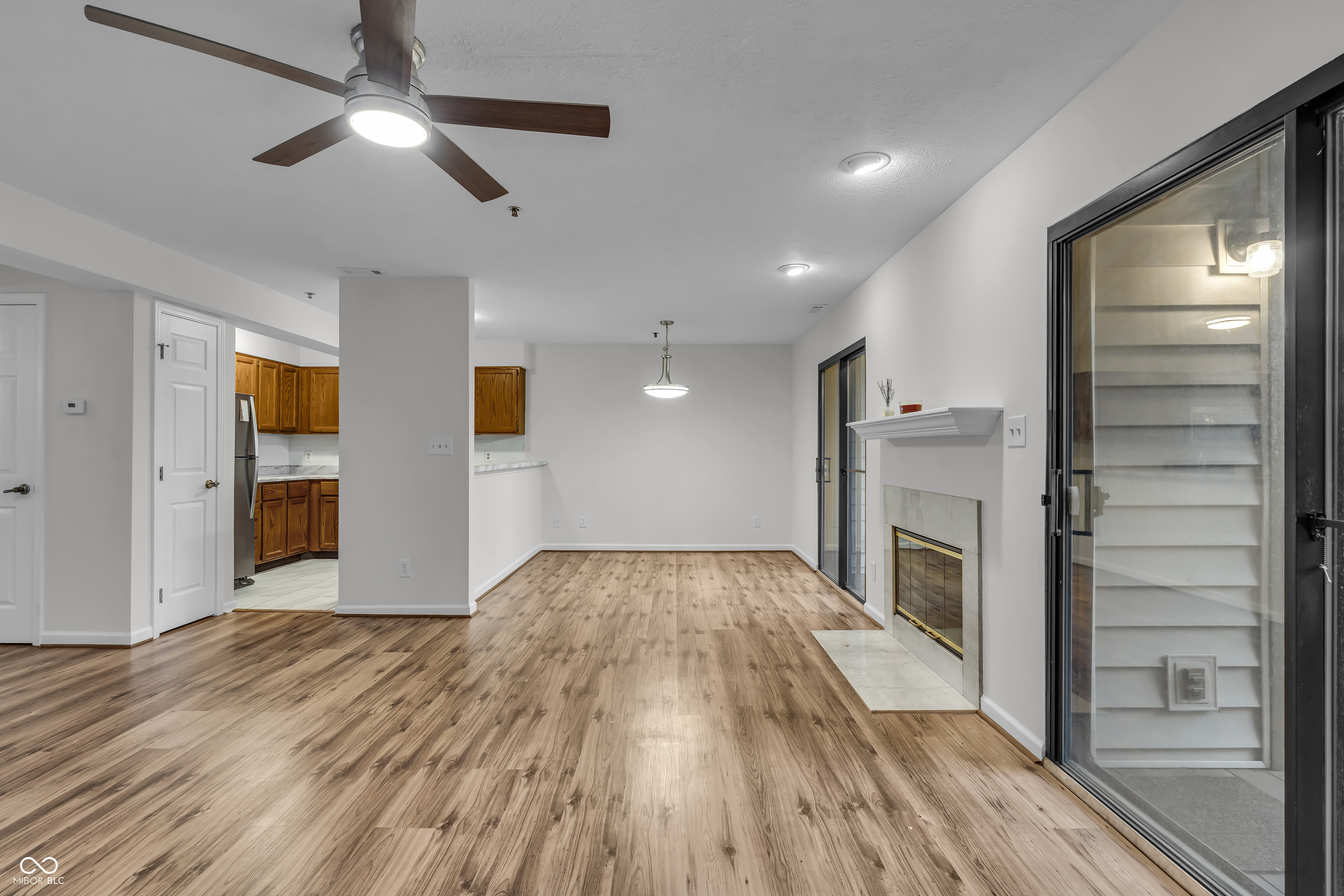 8176 Shorewalk Drive, Unit C Indianapolis, IN 46236 - Photo 7 of 29